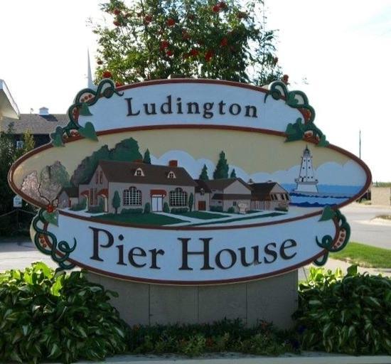 Ludington Pier House汽车旅馆 外观 照片